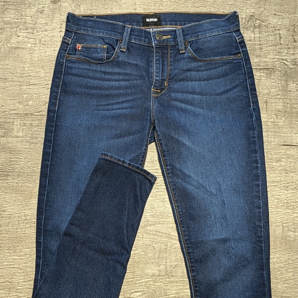 Hudson Jeans Denim - Hudson Krista super skinny ankle jeans size 28